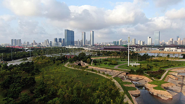 山东省日照市,万平口景区风景如画,城市绿肺让生活更美好