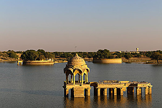 河边石梯,湖,斋沙默尔,拉贾斯坦邦,印度,亚洲