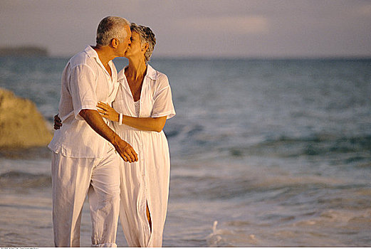 夫妻,吻,海滩