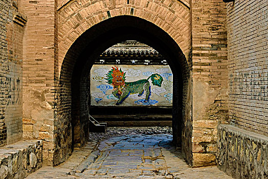 古镇瓮城大门