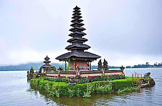 印度尼西亚巴厘岛,山中湖