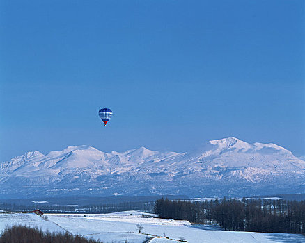 山,热气球,冬天