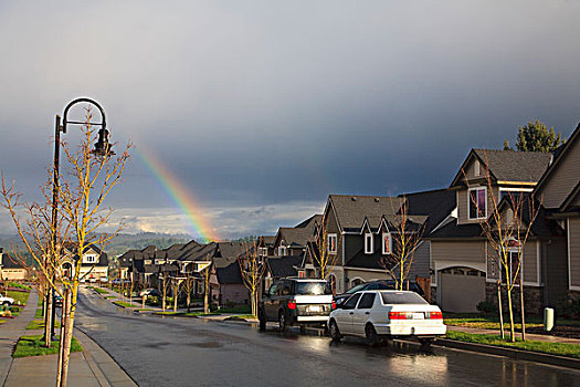 彩虹,上方,住宅区,雨