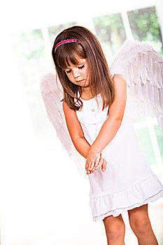 女孩,天使之翼