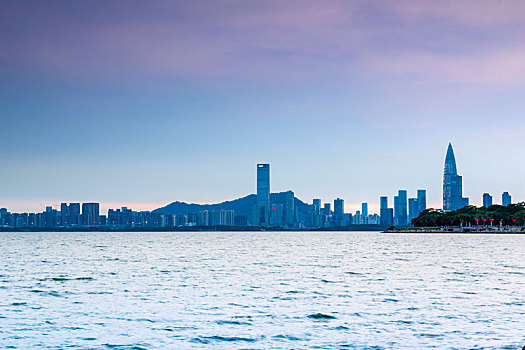 深圳市深圳湾夜景,春笋大楼在夕阳下