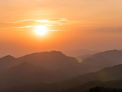 广东惠州高榜山的夕阳景观
