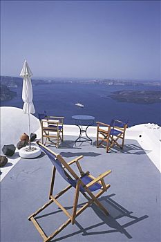 希腊,基克拉迪群岛,圣特林,伊莫洛维里,折叠躺椅,平台,伞,海洋,背影