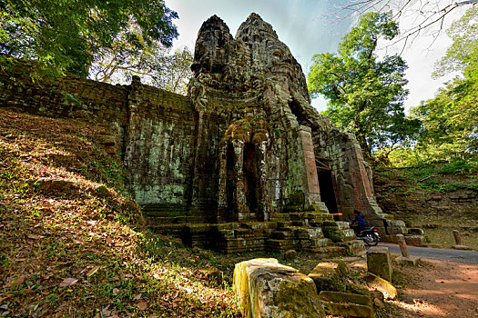 柬埔寨吴哥通王城城门