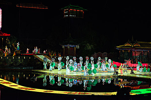 西安华清宫景区中国首部大型实景历史舞剧,长恨歌,演出现场