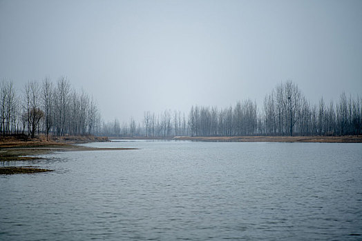 汉水岸边