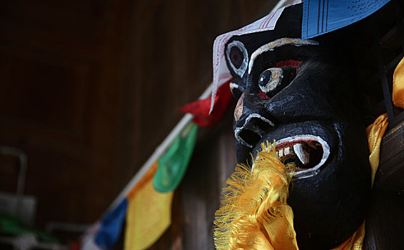 藏族驱魔面具