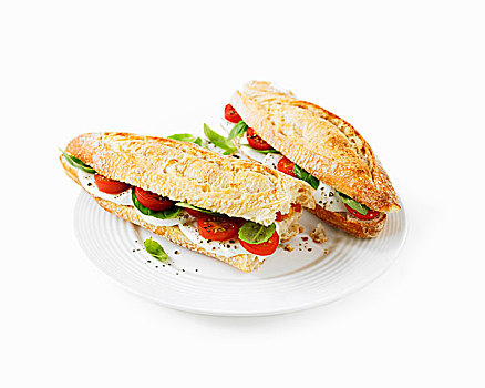 西红柿,白干酪,罗勒,棍子面包三明治