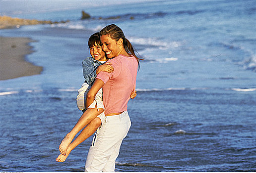 母亲,拿着,女儿,海滩