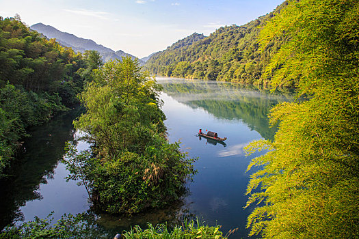 清清,东江