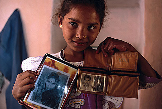 女孩,照片,母亲,递送,孩子,缺乏,应急救援,乡村,靠近,城市,印度