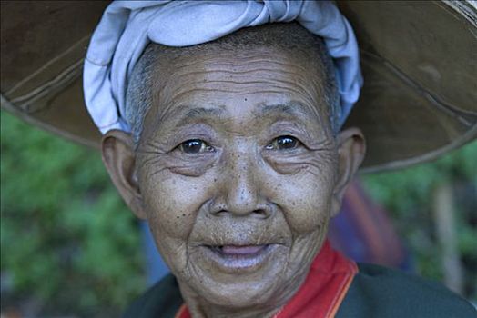 缅甸,女人,肖像,牙齿