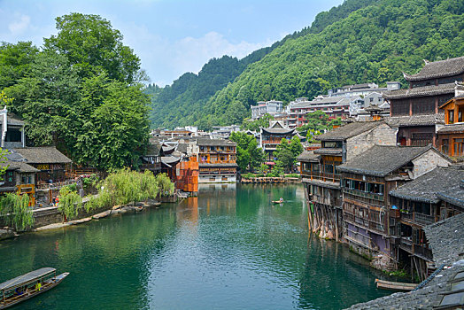 湖南湘西凤凰古城夏日风光