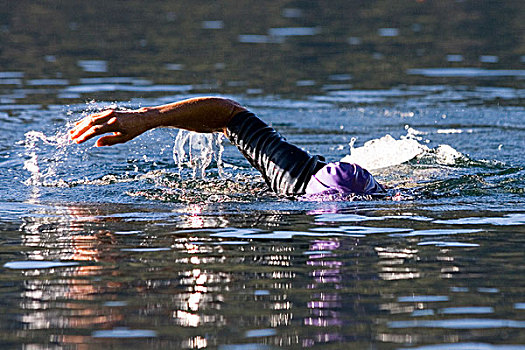 女人,游泳,湖,加利福尼亚