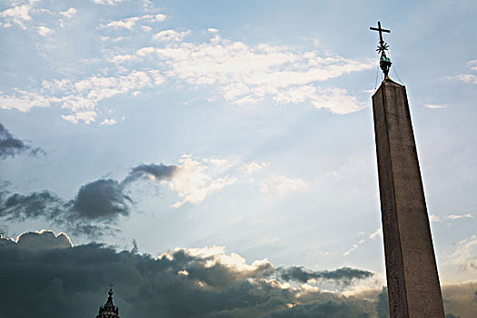 方尖塔,圣彼得广场