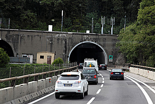 意大利隧道