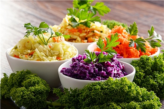 构图,四个,蔬菜沙拉,碗,木桌子
