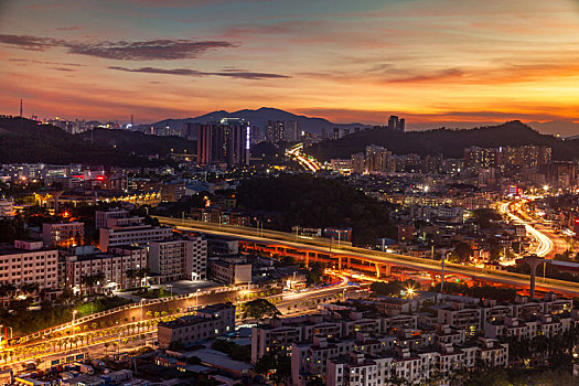 中国深圳龙岗区平湖金融基地城市建筑夜景风光