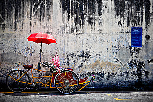 传统,槟城,三轮车,坐,正面,老,风化,墙壁,马来西亚