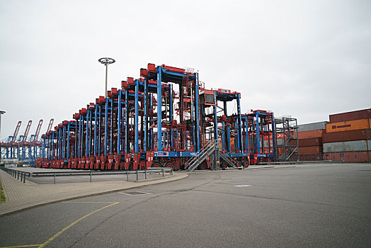 德国汉堡港集装箱吊车