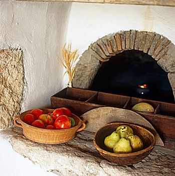 陶制器具,梨,西红柿,旁侧,老,面包,烤炉,刷白,厨房