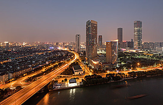 京杭大运河无锡段城市夜景