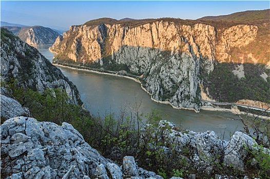 多瑙河,峡谷