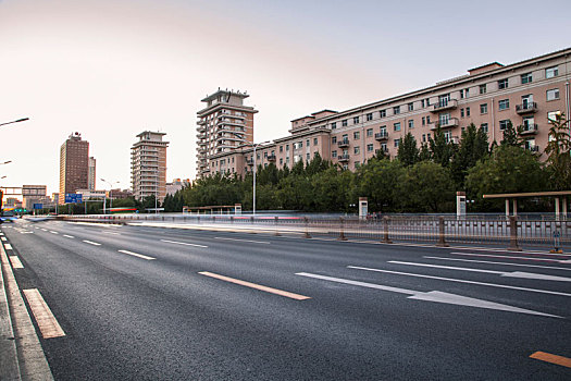 现代建筑,城市道路