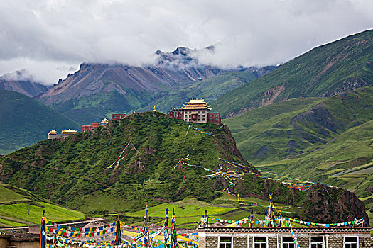 藏族民居风光