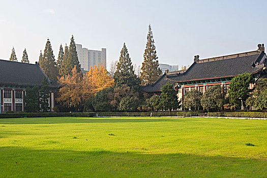 南京师范大学