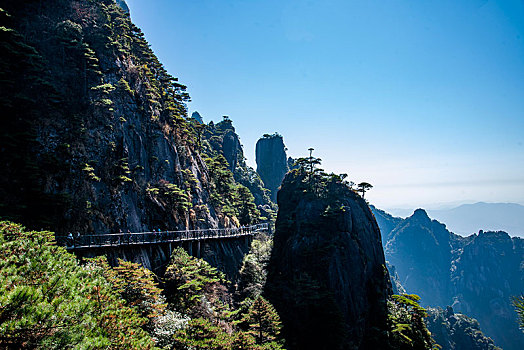 江西上饶三清山西海岸峡谷栈道