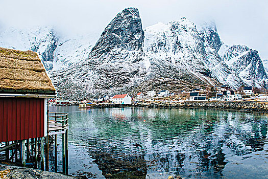 建筑,积雪,山,瑞恩,罗弗敦群岛,挪威