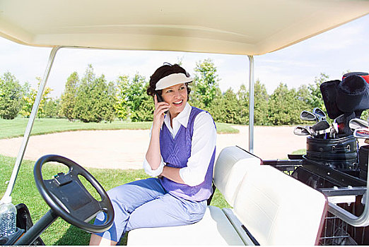 女人,高尔夫球车,手机