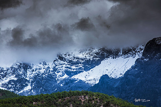 玉龙雪山