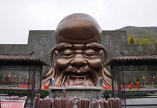 旅游目的地江苏溧阳南山竹海景区寿星雕像