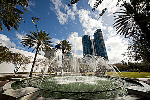 喷泉,城镇中心,劳德代尔堡,佛罗里达,美国