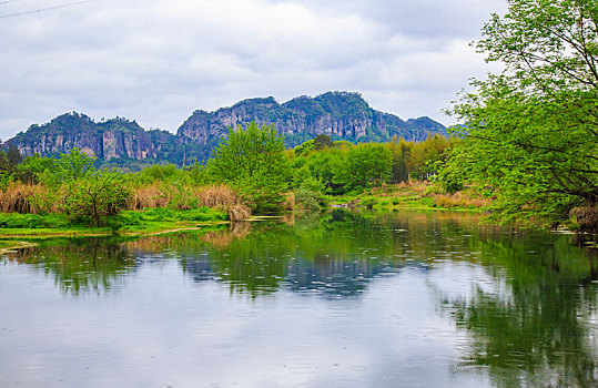 浙江,台州,天台县,龙溪乡,乡村,湿地,山水,小溪,绿色,树木,清明,水,天空