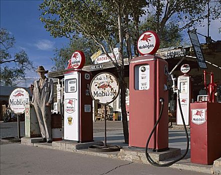 加油站,66号公路,亚利桑那,美国