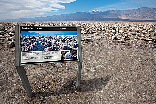 信息牌,高尔夫球场,正面,望远镜,顶峰,死亡谷国家公园,莫哈维沙漠,加利福尼亚,内华达,美国