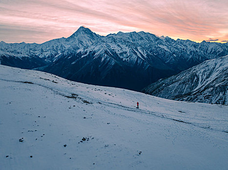 子梅垭口观赏贡嘎雪山