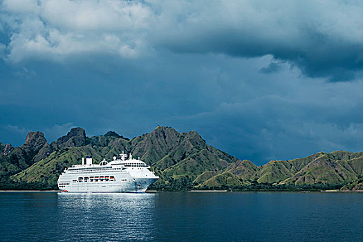 太平洋,珠宝,科莫多岛,游船,游轮,线条,拿着,向上,客人,甲板,印度尼西亚