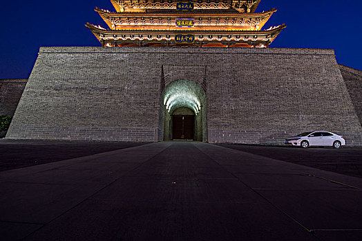 城门灯光夜景