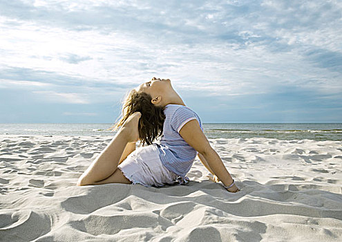 女孩,瑜伽姿势,海滩