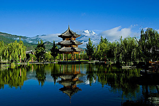 玉龙雪山脚下,悦榕庄风景