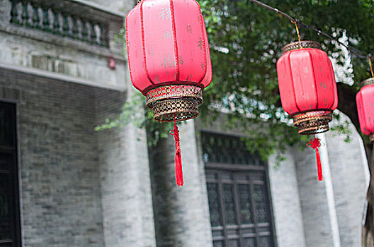 中国风高挂红灯笼