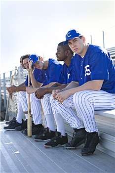 棒球队,蓝色,制服,坐,长椅,站立,竞争,棒球赛,侧面视角,头像